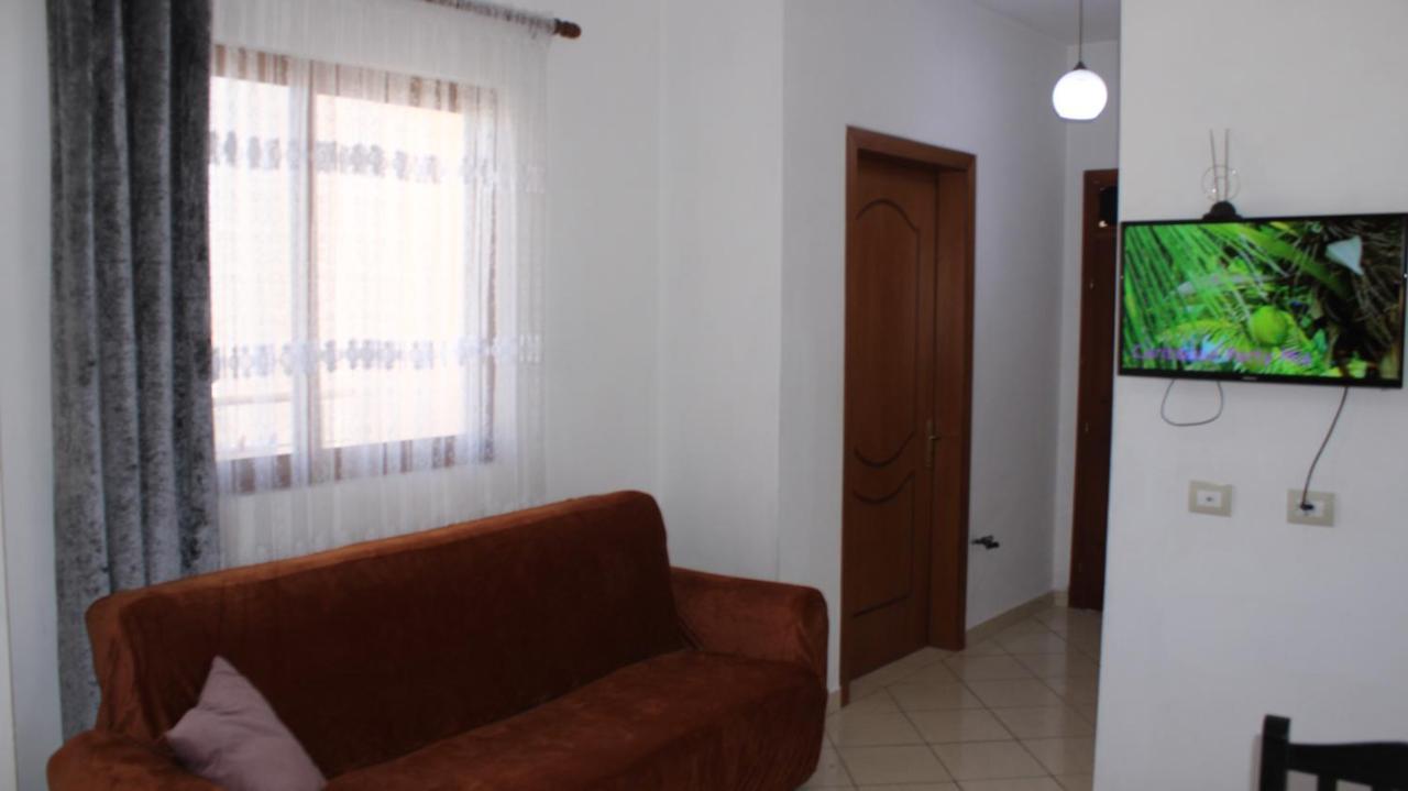Deni'S Family Apartment In New Blvd Tirana Kültér fotó