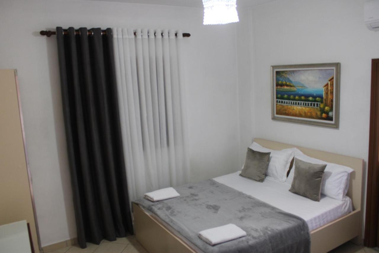 Deni'S Family Apartment In New Blvd Tirana Kültér fotó